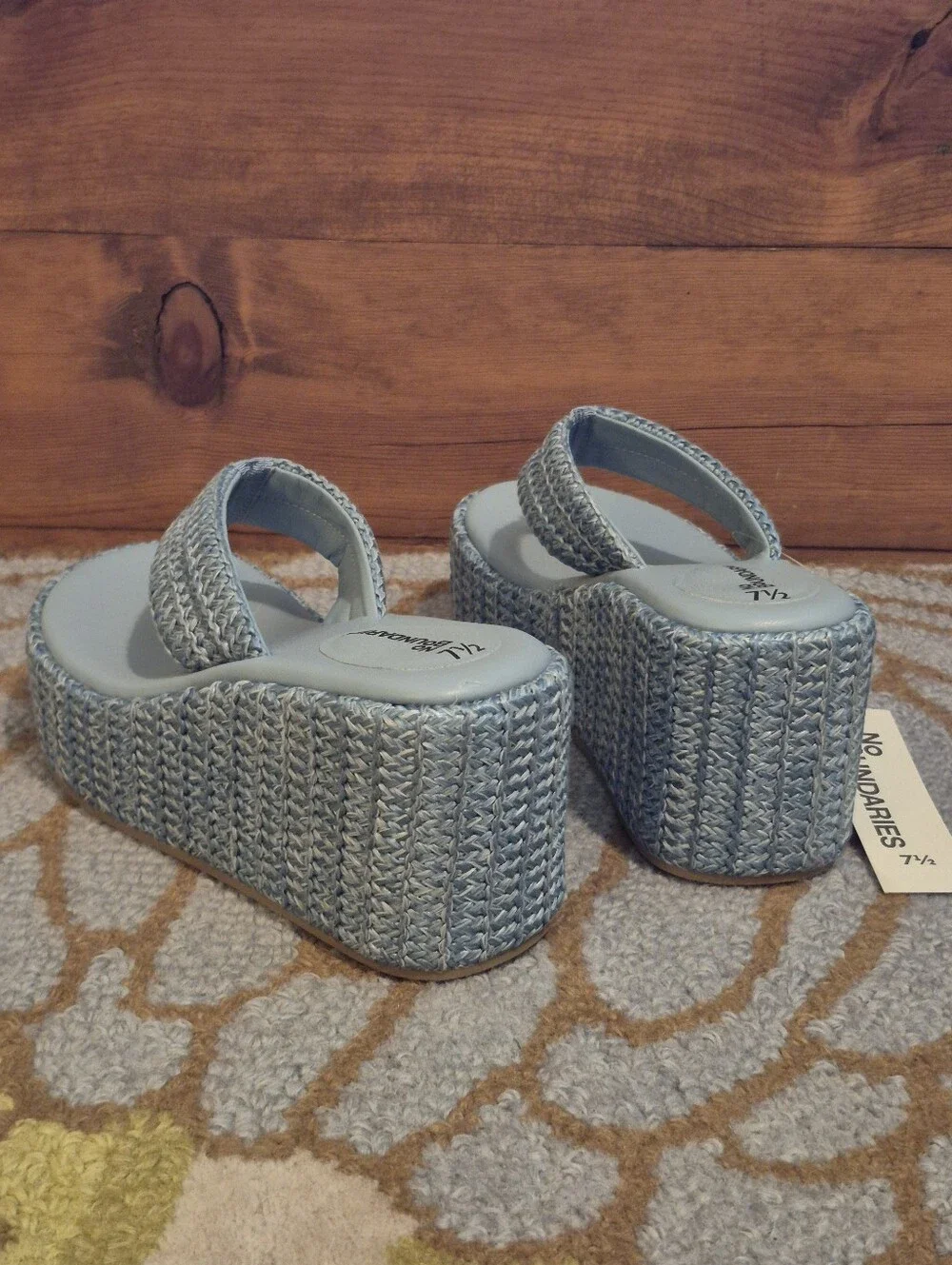 No Boundaries platform wedge